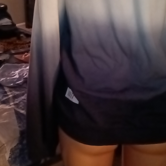 Fith loop the great tears sweatshirt - Picture 6 of 9